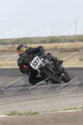 media/Sep-07-2024-Pacific Track Time (Sat) [[9bb89f5e83]]/A group/Phone Wall Paper 1000am/